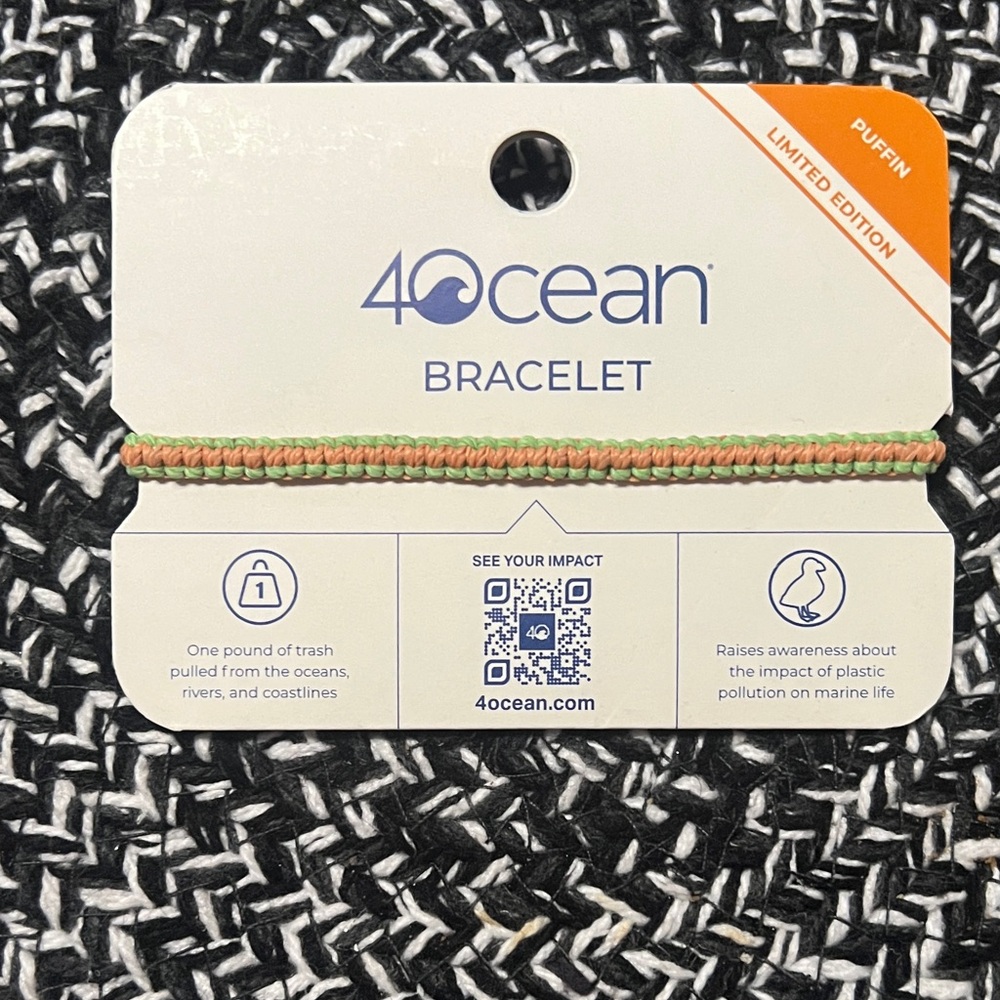 4Ocean Limited Edition Puffin Bracelet